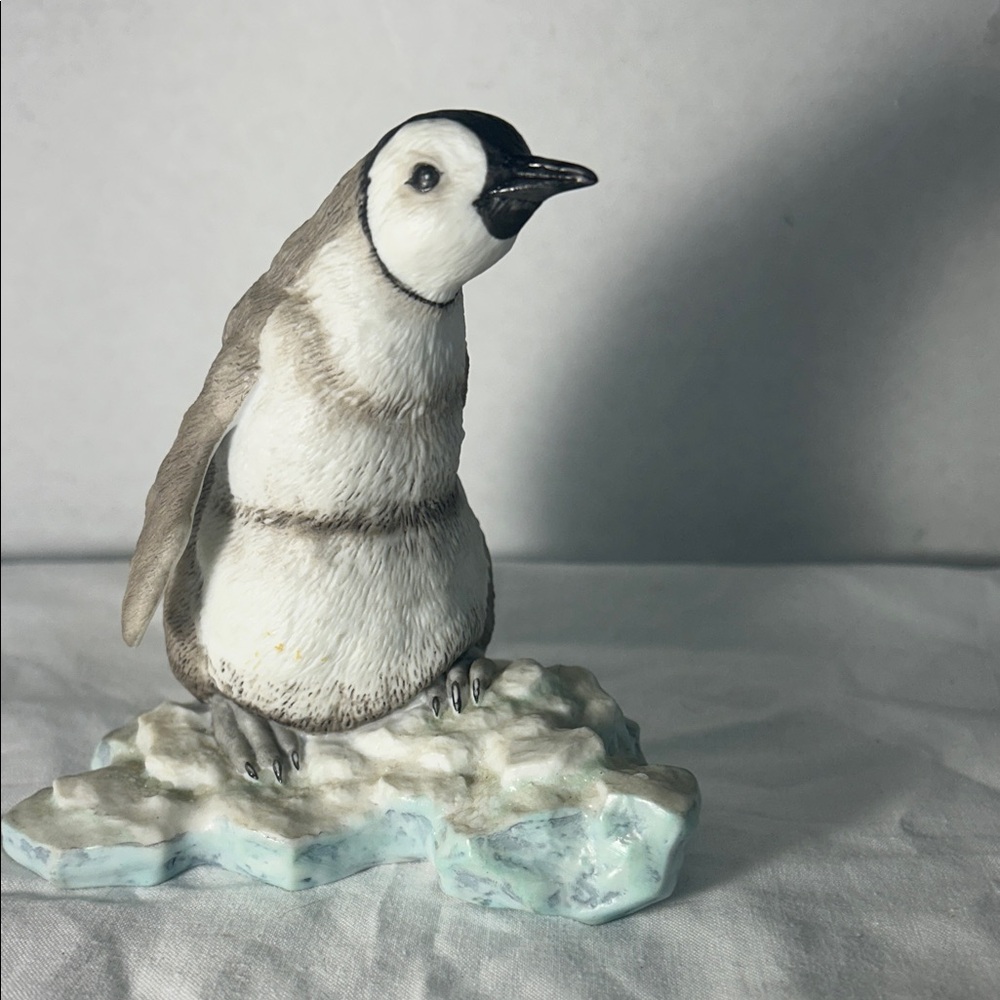 Mauri Polar Expedition Emperor Penguin Figurine
